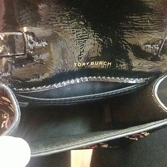 Small Tory Burch purse - Picture 8 of 15